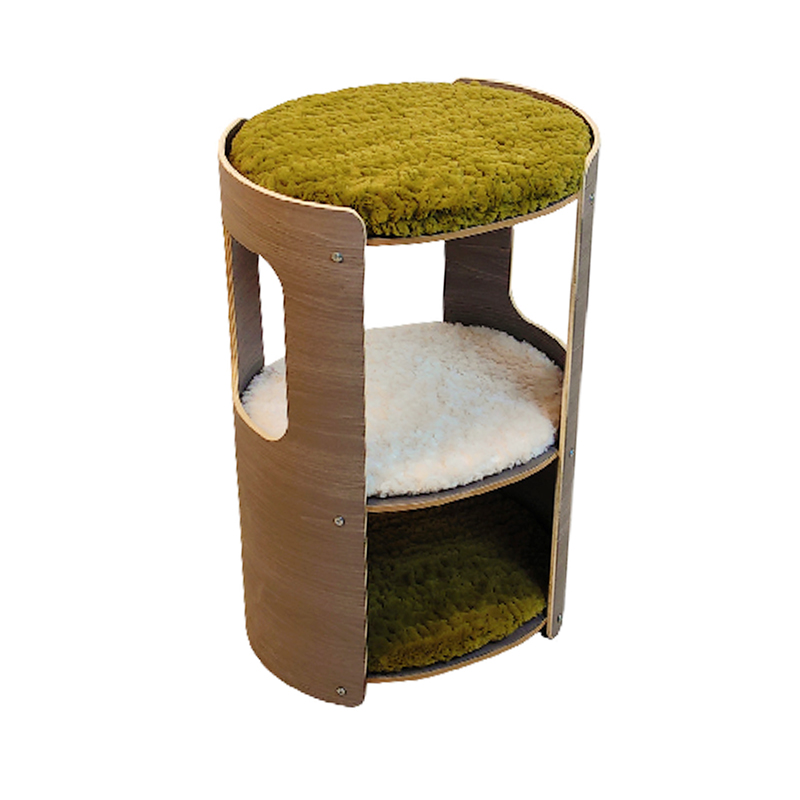 How can a solid wood cat house be practical to meet the living needs of cats?