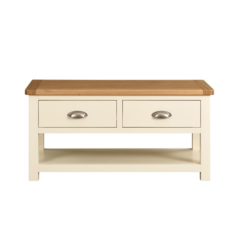 How does a simple European style coffee table optimize limited space?